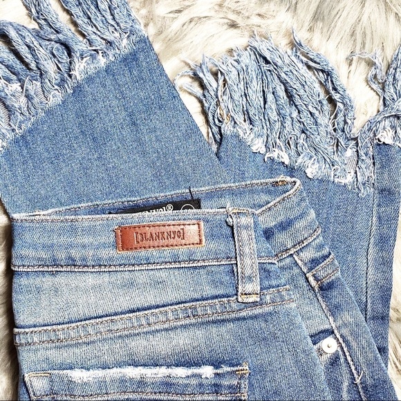 BLANKNYC The Reade Frayed Hem Skinny Jeans, Size 26 - Picture 15 of 16